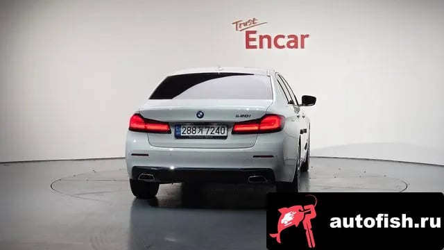 BMW 5-Series 5 Series (G30) 2022 года - вид 3