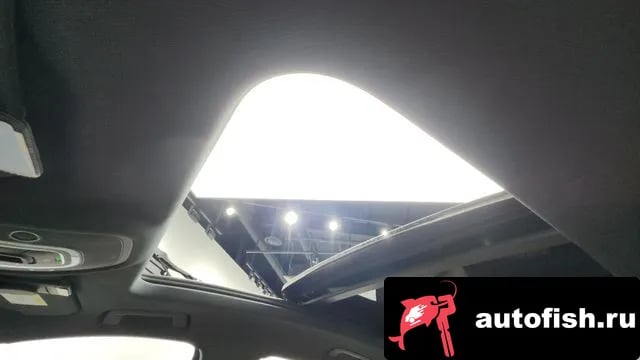 Audi e-tron e-Tron 2021 года - похожие автомобили