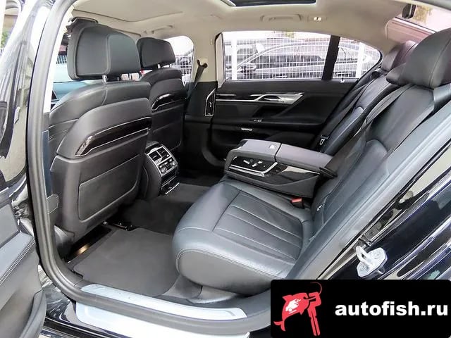 BMW 7-Series 7 Series (G11) 2018 года - вид 6