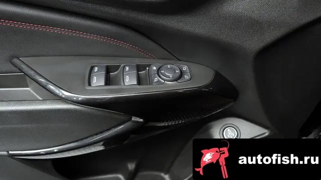 Chevrolet (GM Daewoo) Trax Trax Crossover 2023 года - похожие автомобили