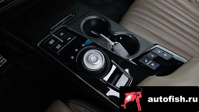 Kia K8 K8 Hybrid 2023 года - похожие автомобили