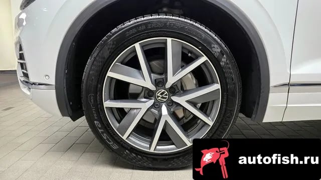 Volkswagen Touareg Tuareg 3rd generation 2022 года - вид 5