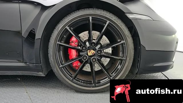 Porsche 911 911 (992) 2021 года - вид 5