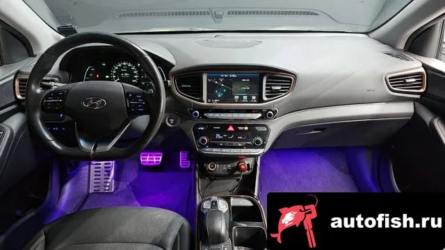 Hyundai Ioniq Ionic Electric 2018 года - похожие автомобили