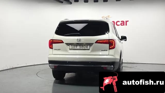 Honda Pilot Pilot 3rd generation 2018 года - вид 4