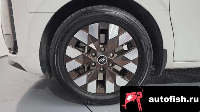 Hyundai Staria Staria 2021 года - вид 5