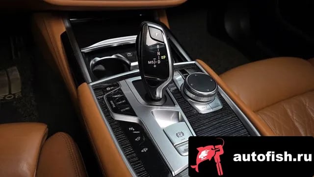 BMW 7-Series 7 Series (G11) 2020 года - похожие автомобили