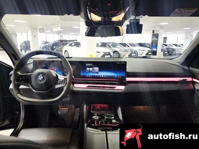 BMW 5-Series 5 Series (G60) 2025 года - похожие автомобили