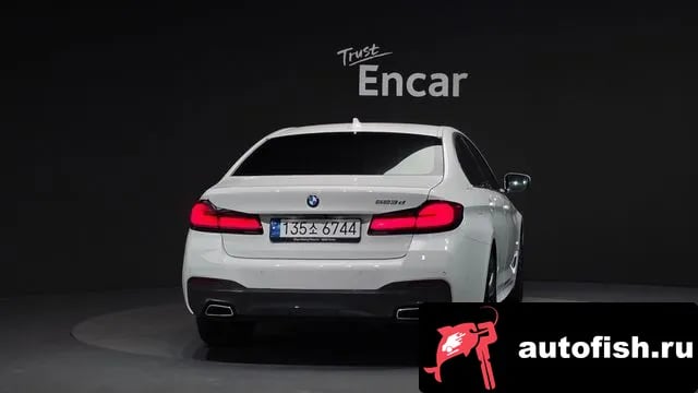 BMW 5-Series 5 Series (G30) 2022 года - вид 4