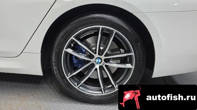 BMW 5-Series 5 Series (G30) 2022 года - вид 5