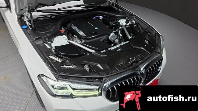 BMW 5-Series 5 Series (G30) 2022 года - вид 6