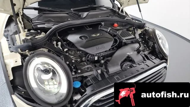 Mini Clubman Cooper Clubman 2019 года - вид 6