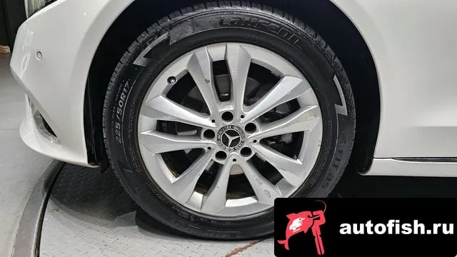 Mercedes-Benz C-Class C-Class W205 2020 года - вид 5