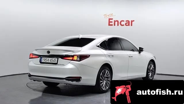 Lexus ES ES300h 7th generation 2024 года - вид 2