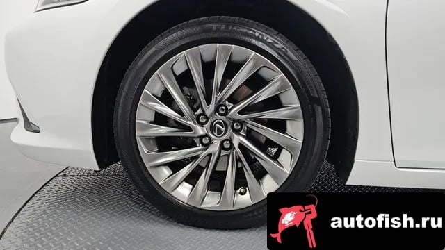 Lexus ES ES300h 7th generation 2024 года - вид 5