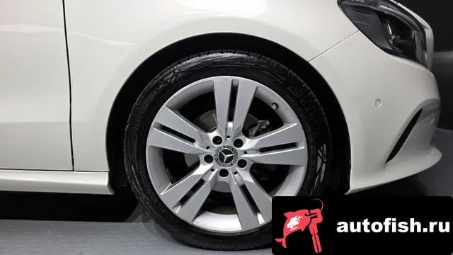 Mercedes-Benz A-Class A-Class W176 2017 года - вид 5