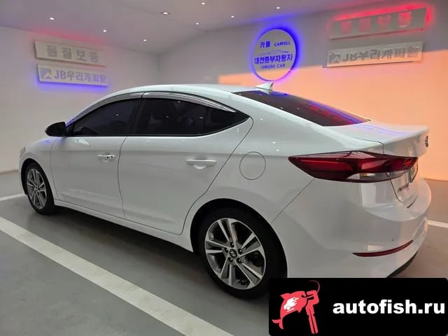 Hyundai AVANTE Avante AD 2018 года - вид 2