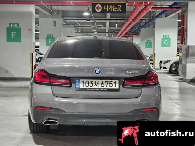 BMW 5-Series 5 Series (G30) 2022 года - вид 4