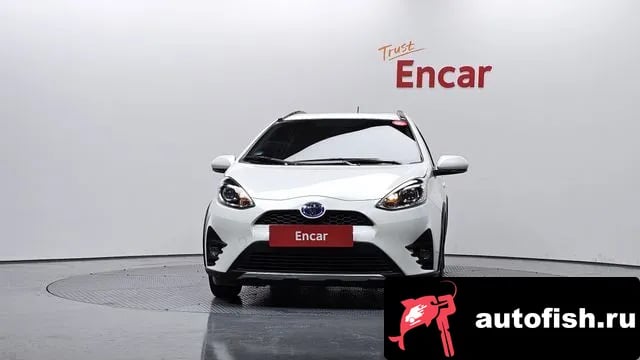 Toyota Prius Prius C 2020 года - вид 3
