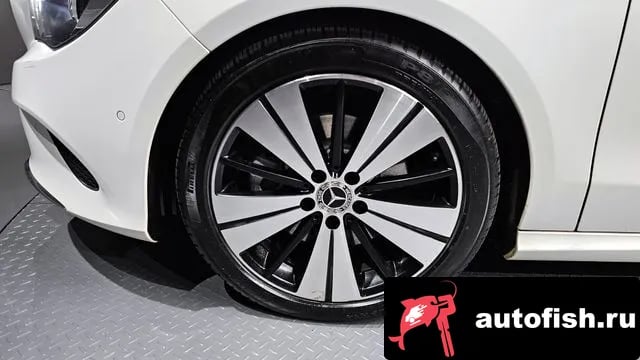 Mercedes-Benz CLA-Class CLA-Class C117 2018 года - похожие автомобили