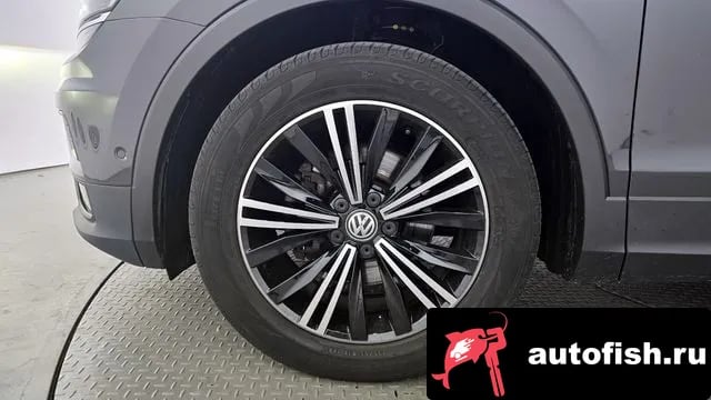 Volkswagen Tiguan Tiguan second Generation 2020 года - вид 5