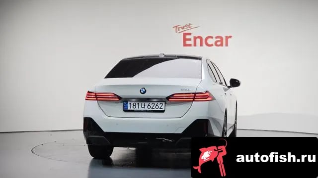 BMW 5-Series 5 Series (G60) 2025 года - вид 4