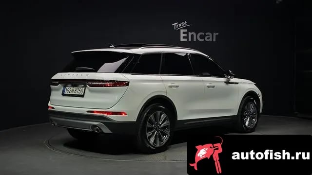 Lincoln Corsair Cosair 2022 года - вид 2