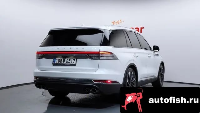 Lincoln Aviator Aviator 2nd generation 2020 года - вид 2