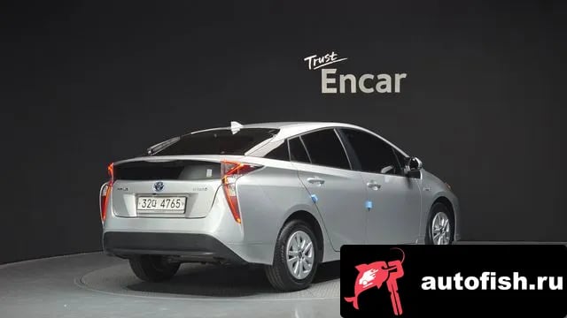 Toyota Prius Prius 4th Generation 2018 года - вид 2