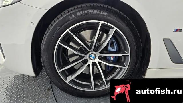 BMW 5-Series 5 Series (G30) 2021 года - вид 5