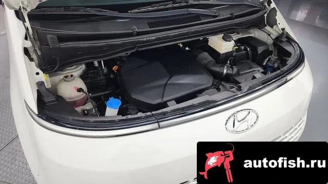 Hyundai Staria Staria 2021 года - вид 6