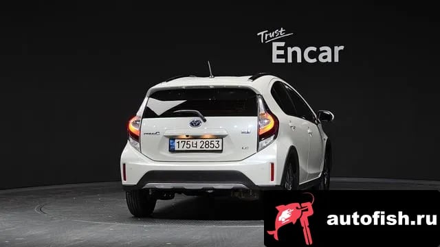 Toyota Prius Prius C 2021 года - вид 4