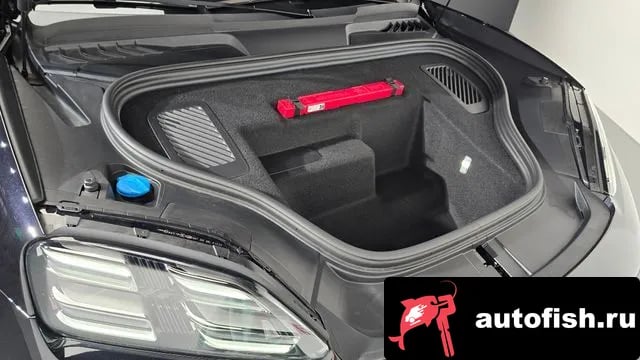 Porsche Macan Makan EV 2025 года - вид 6