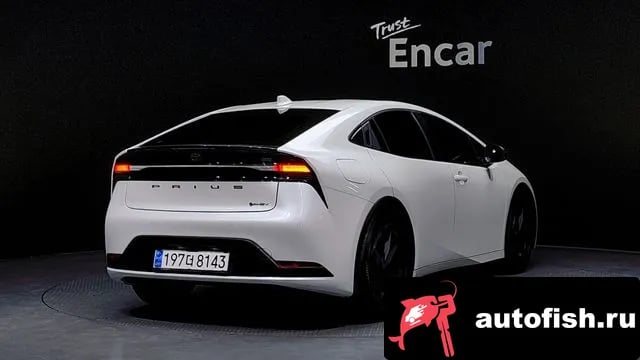 Toyota Prius Prius 5th Generation 2023 года - вид 2