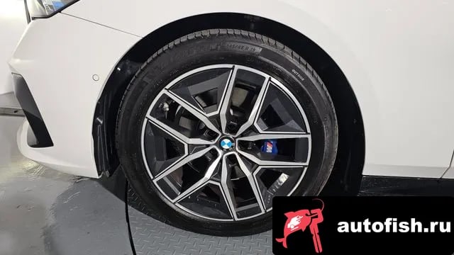 BMW 5-Series 5 Series (G60) 2024 года - похожие автомобили