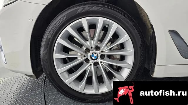 BMW 5-Series 5 Series (G30) 2021 года - вид 5