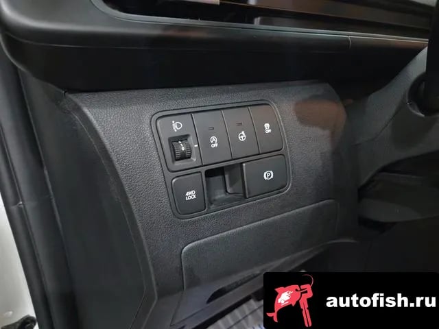 Hyundai Staria Staria 2024 года - похожие автомобили