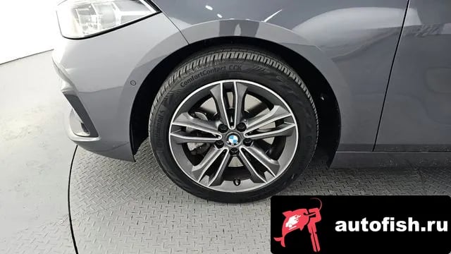 BMW 1-Series 1 Series (F40) 2022 года - вид 5