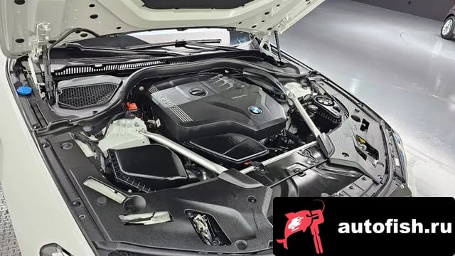 BMW 5-Series 5 Series (G30) 2023 года - вид 6