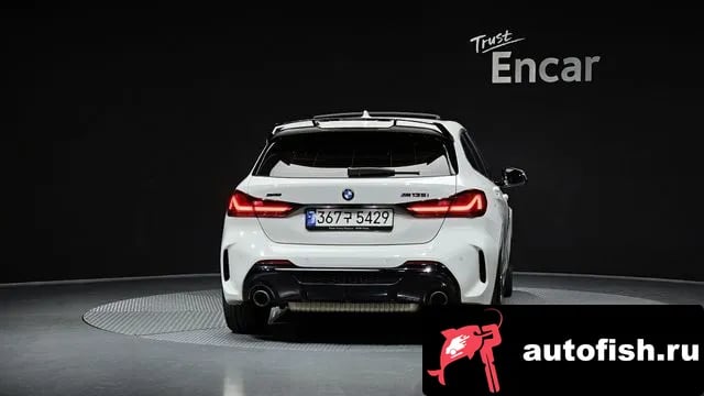 BMW 1-Series 1 Series (F40) 2022 года - вид 4