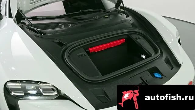 Porsche Taycan Taikan 2021 года - вид 6