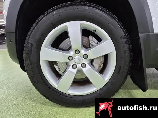 Land Rover Defender Bitdefender (L663) 2023 года - похожие автомобили