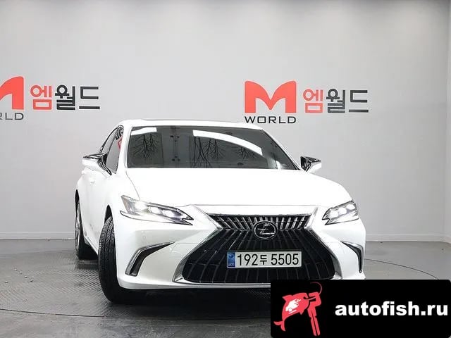Lexus ES ES300h 7th generation 2024 года - вид 3
