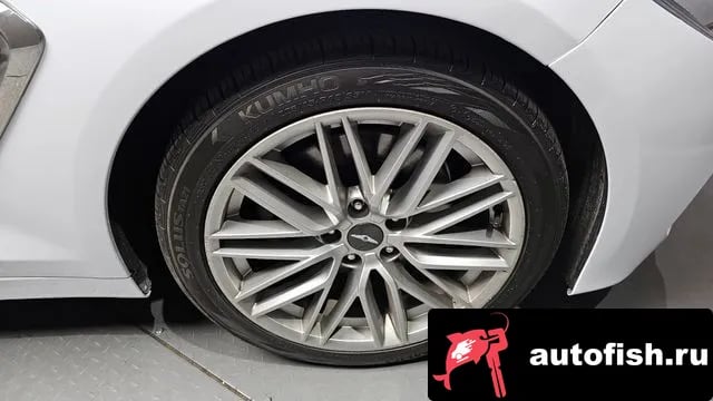 Genesis G70 G70 2019 года - похожие автомобили