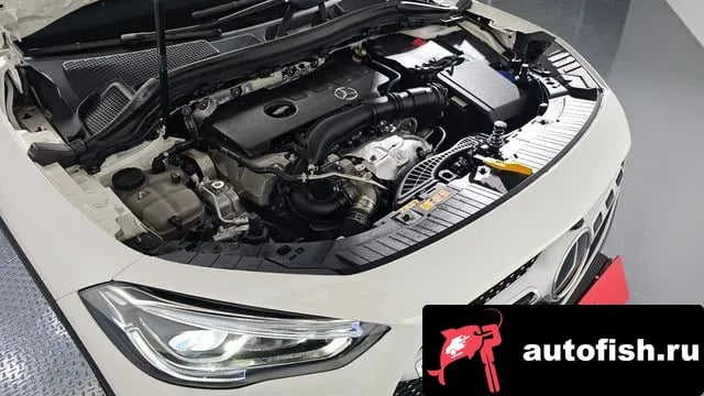 Mercedes-Benz GLA-Class GLA - Class H247 2022 года - вид 6