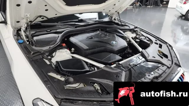 BMW 5-Series 5 Series (G30) 2021 года - вид 6