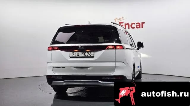 Kia Carnival Carnival 4th generation 2021 года - похожие автомобили