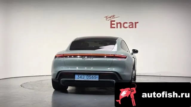 Porsche Taycan Taikan 2025 года - вид 3