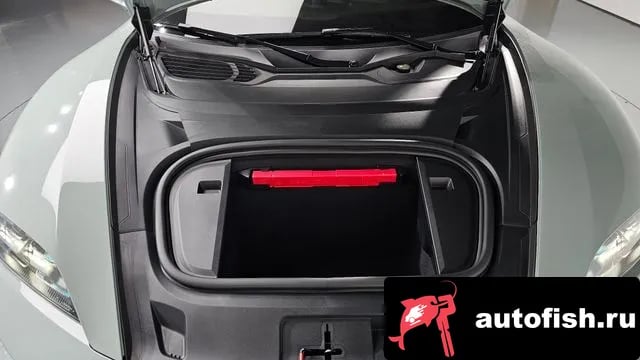 Porsche Taycan Taikan 2025 года - вид 5