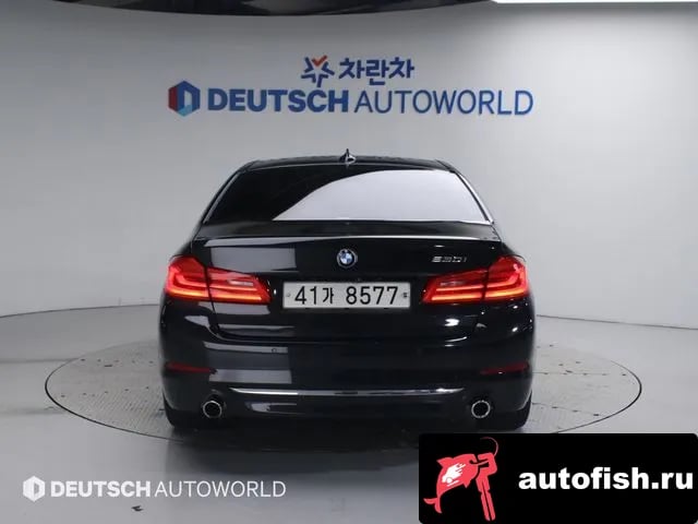 BMW 5-Series 5 Series (G30) 2019 года - вид 4